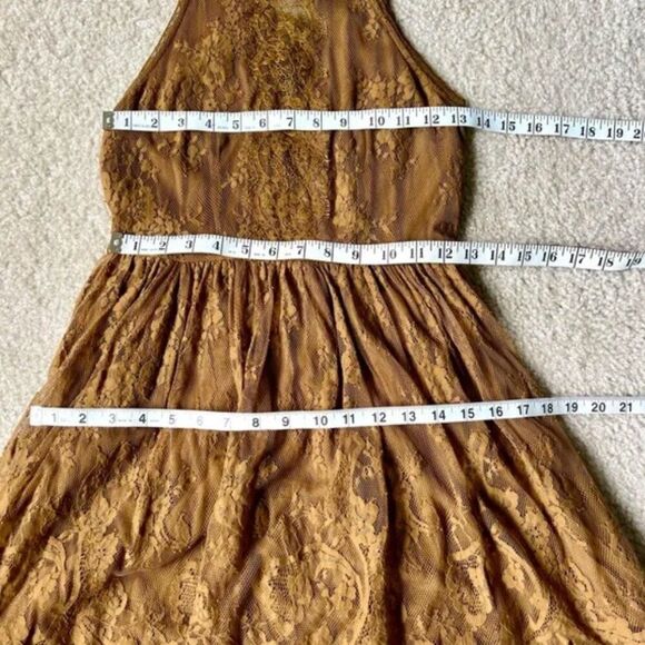 Free People Verushka Halter Lace Dress in Golden Honey SZ 0 - Picture 7 of 7